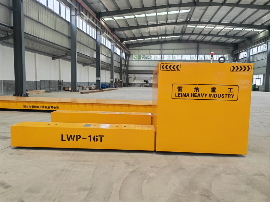 南亞客戶定制兩臺(tái)載重16噸帶液壓升降無(wú)軌電動(dòng)平車